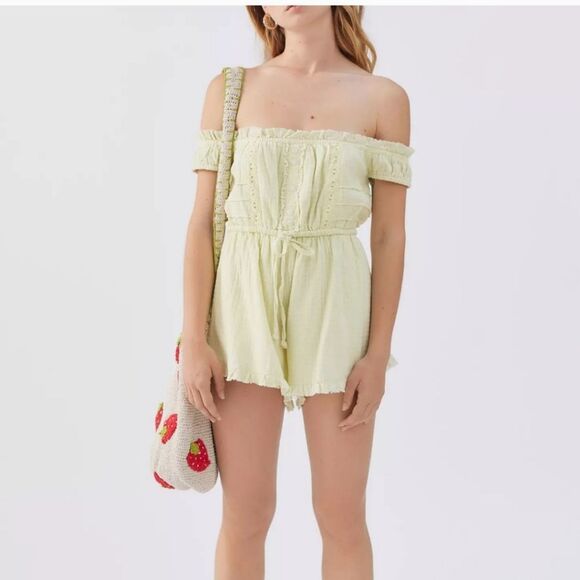 Urban Outfitters Light Yellow Off-Shoulder Romper - Picture 1 of 5